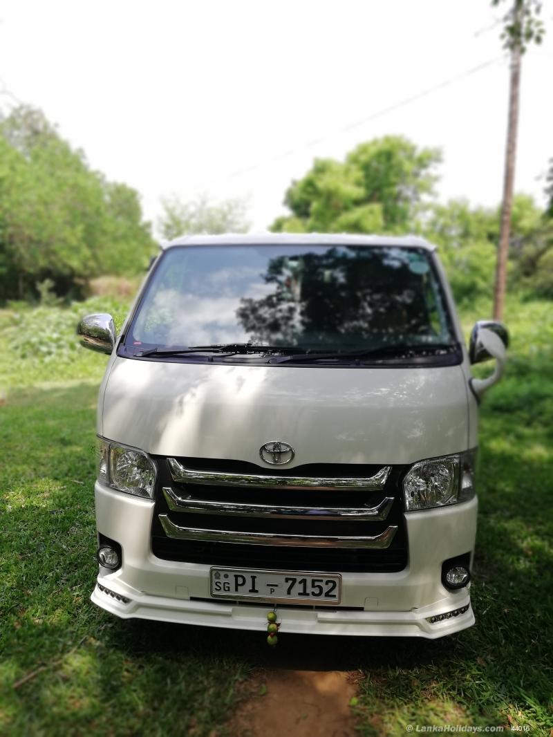 sri-lanka-van-rentals-hire-toyota-kdh-for-hire