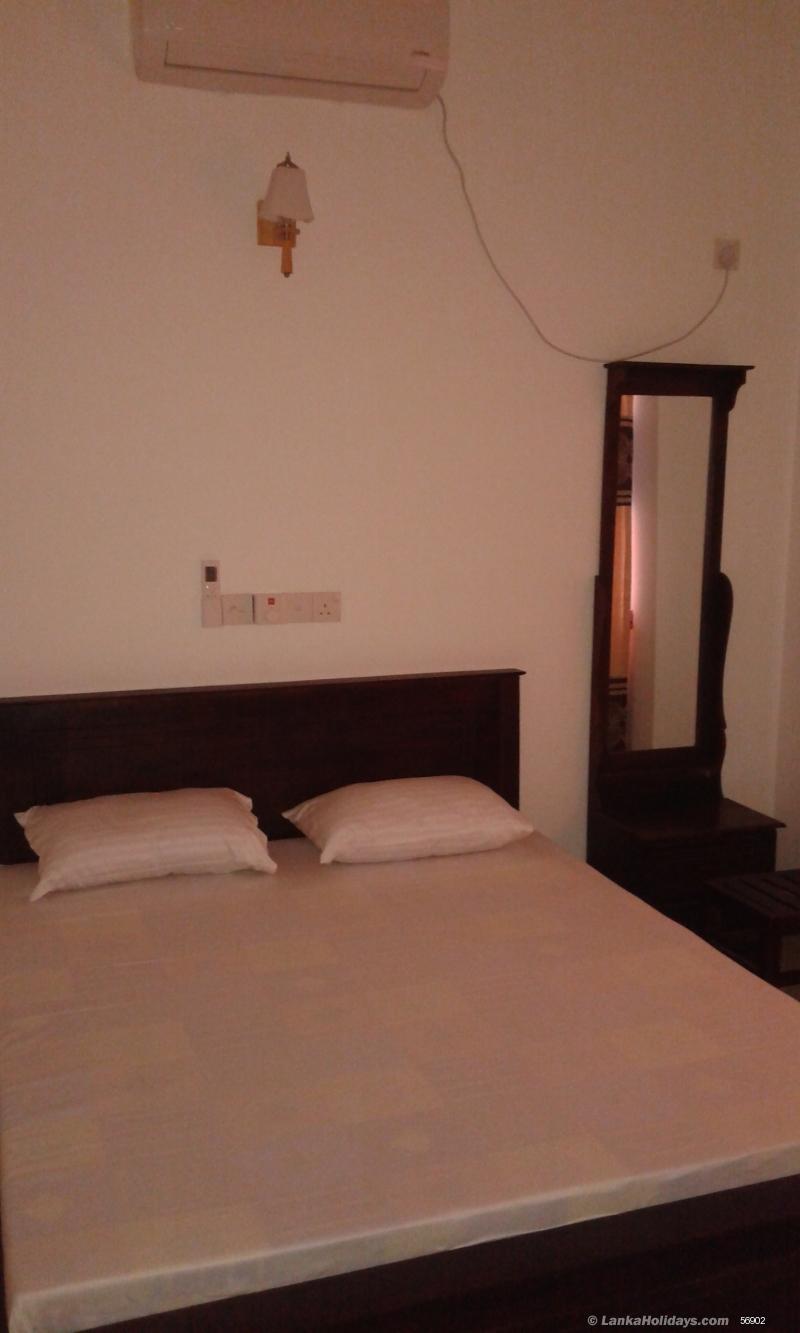 Holiday Hotels in Weliweriya - Placid Rest