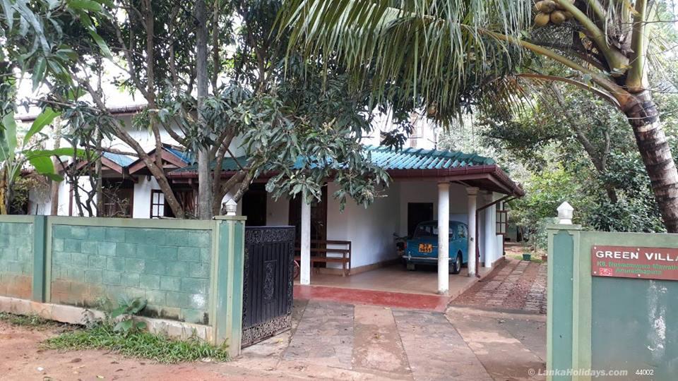 Holiday Homes in Anuradhapura - Green Villa Home Stay