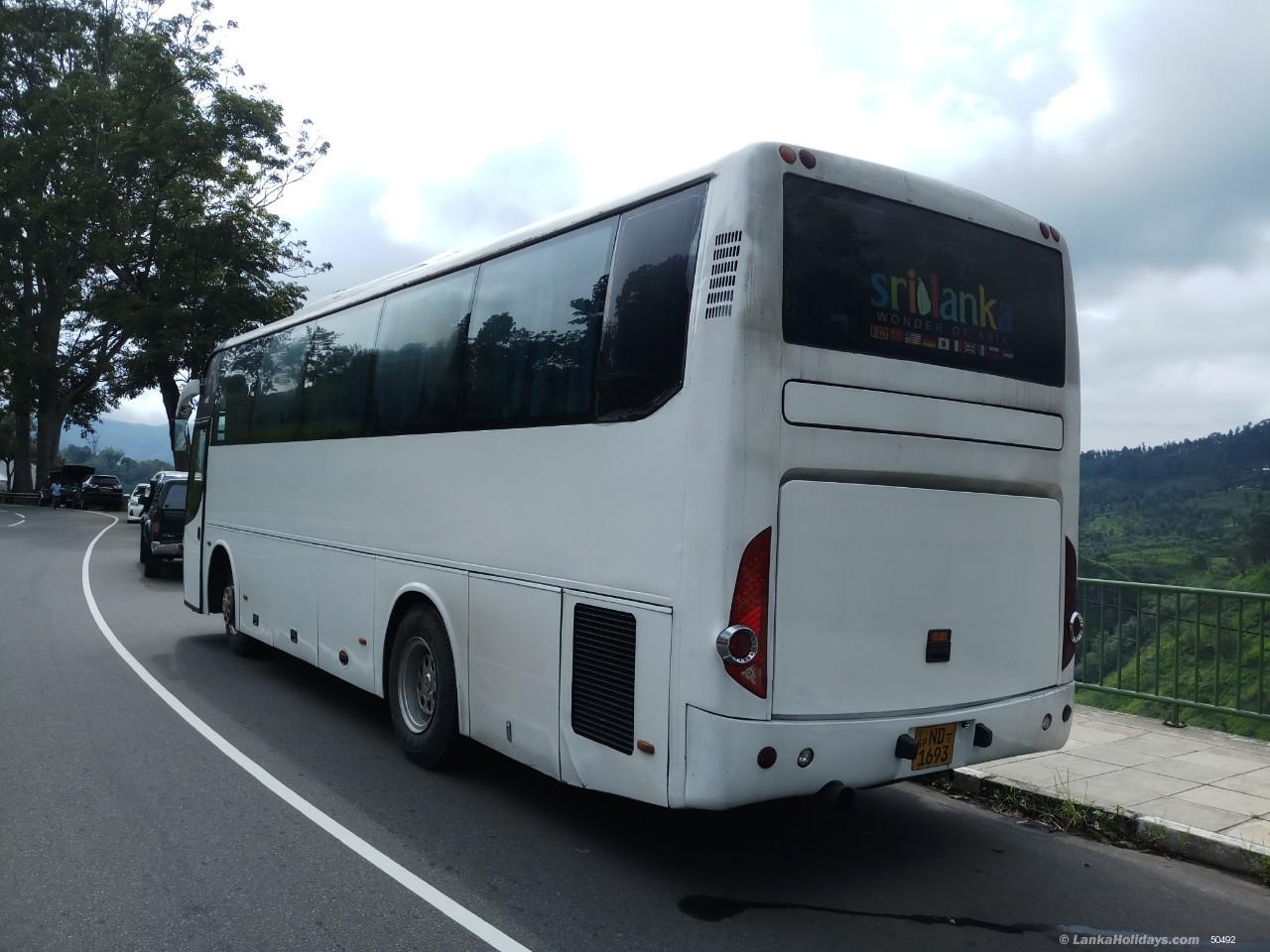 Sri Lanka Bus/Coach Rentals/Hire - Luxury bus 42 27 seat