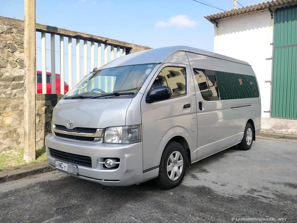 sri-lanka-van-rentals-hire-kdh-van-for-hire