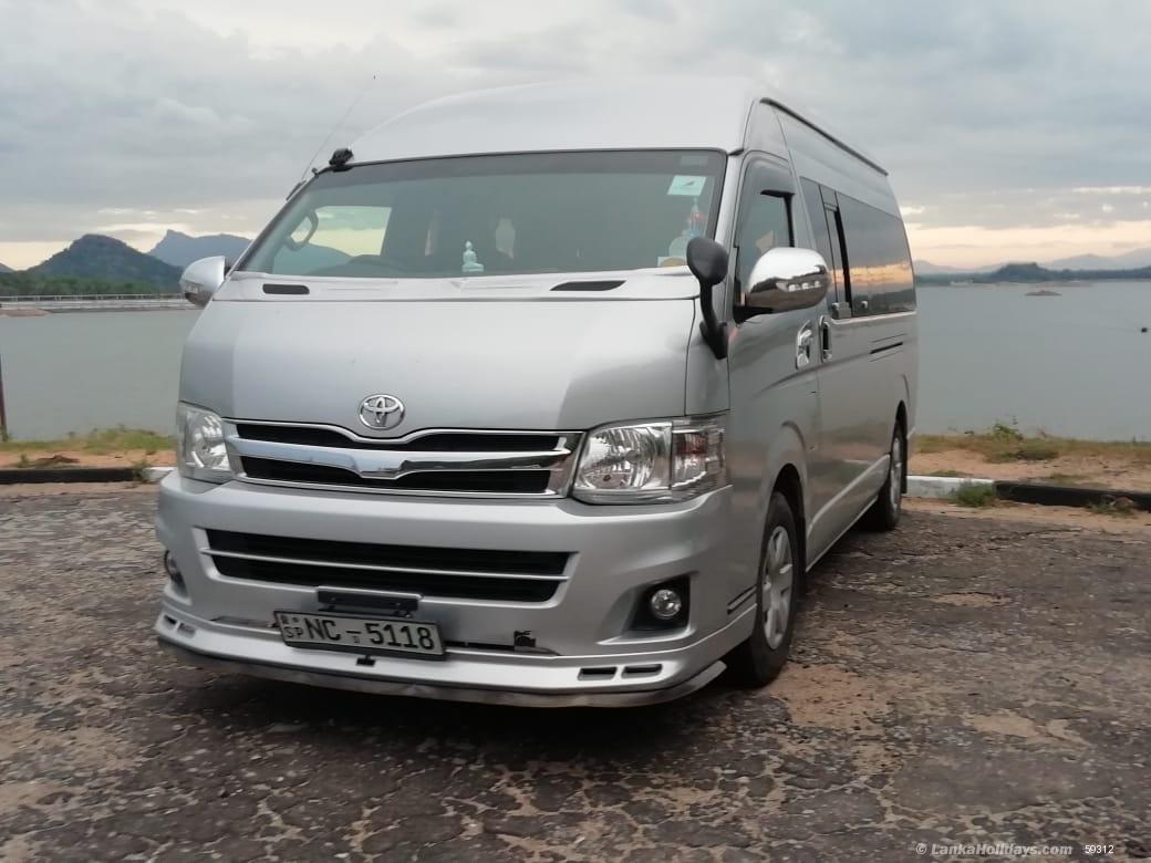 sri-lanka-van-rentals-hire-van-hire-kdh-14-seater